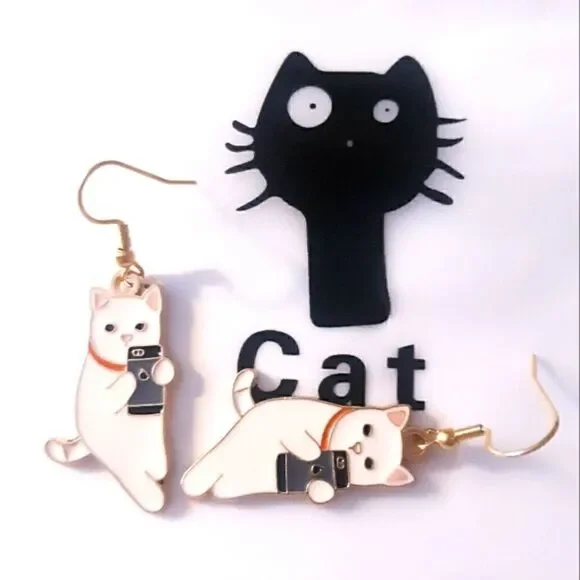 Cat Earrings   - Picture 5 of 5